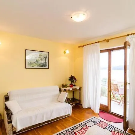 Apartamento Klara-gorjana - Two Bedroom With Balcony And Sea View 1 *