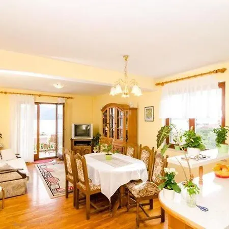 Klara-gorjana - Two Bedroom With Balcony And Sea View 1